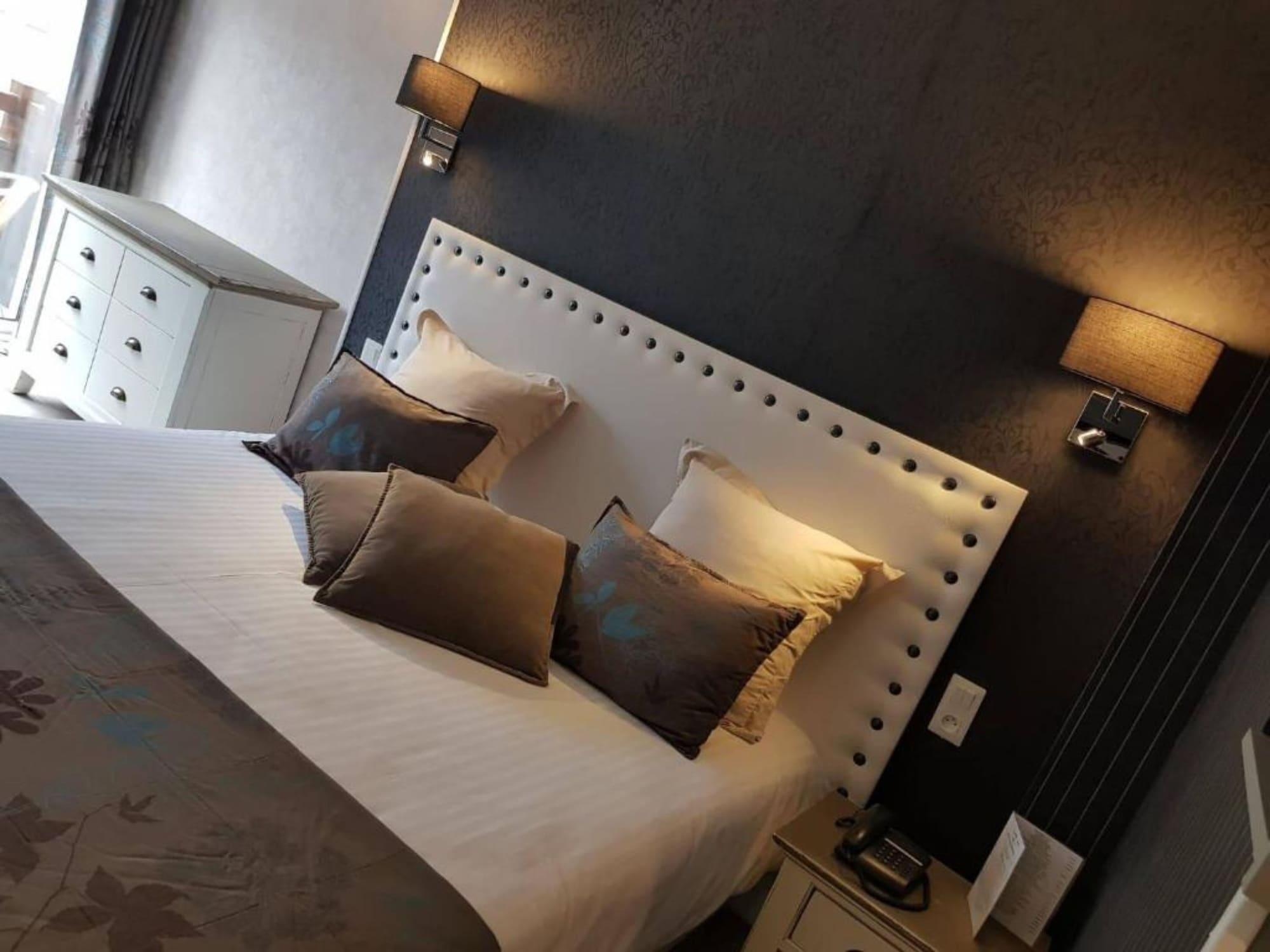 Le Trophee Boutique Hotel Spa- La Loggia Appart'Hotel Deauville Exterior photo